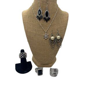 6 Piece Silver Tone Jewelry Lot Necklace Rings Earrings Snowflake Stretch Ring